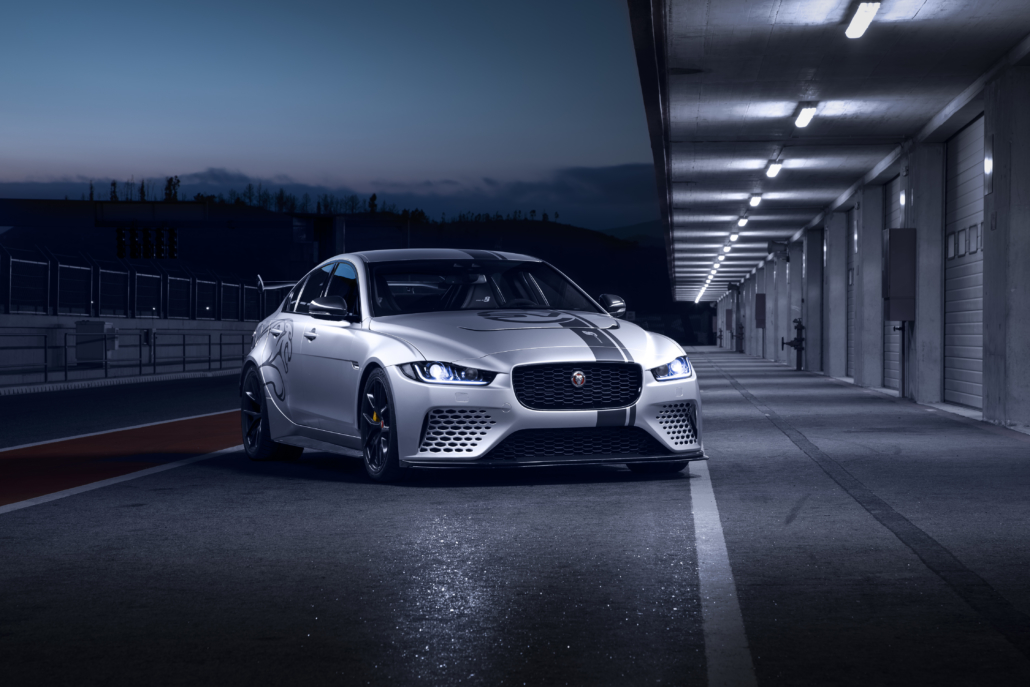 JAGUAR XE SV PROJECT 8