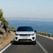 CHART-TOPPING DISCOVERY SPORT